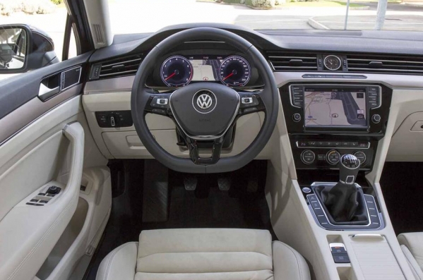 https://www.whatcar.lv/cars/Volkswagen/Passat sedans/1420622259-PASSAT_2014_028.JPG